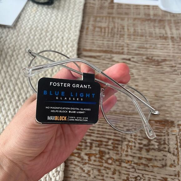 Foster grant blue light glasses. - Picture 3 of 3